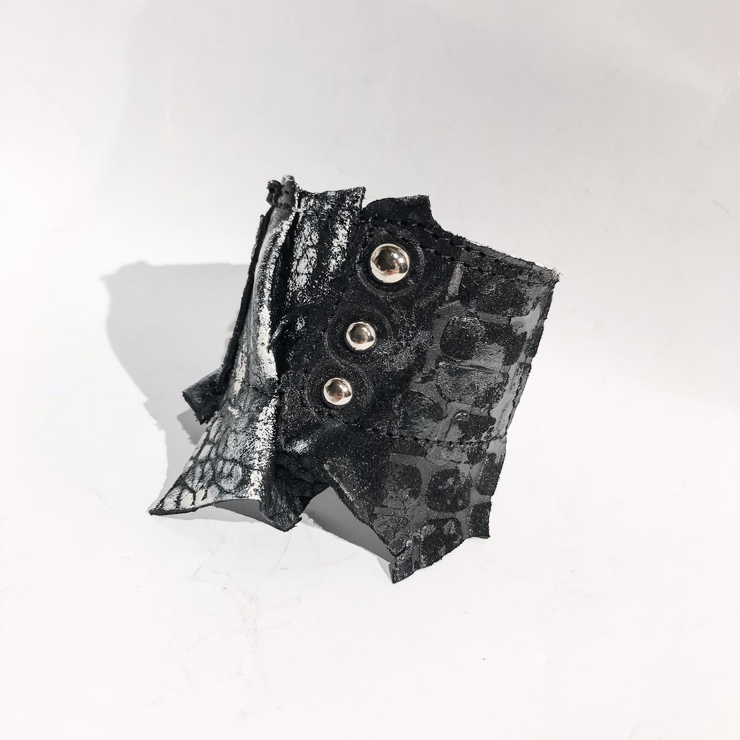 unikatna usnjena zapestnica Edge Unisex EvilEve unikatna usnjena zapestnica Edge Unisex EvilEve