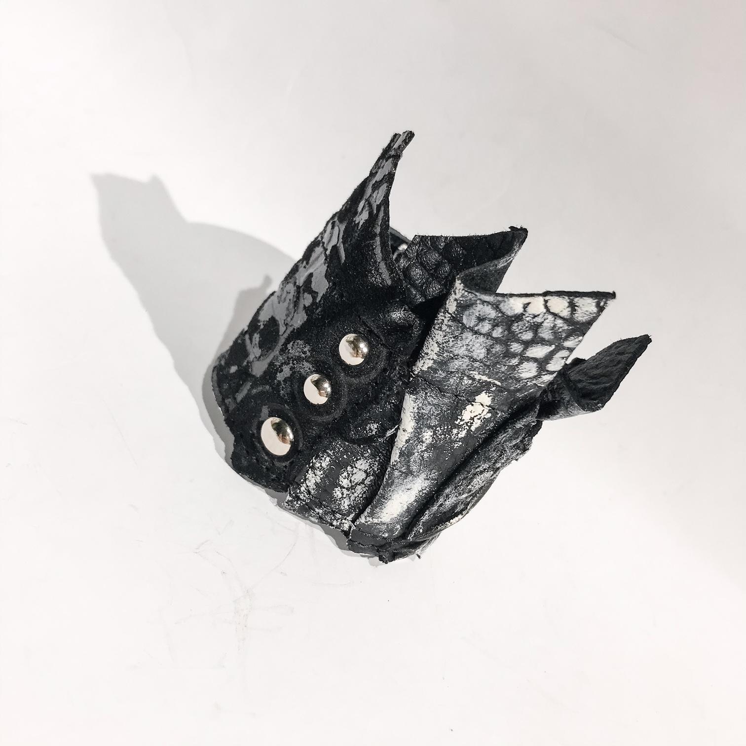 unikatna usnjena zapestnica Edge Unisex EvilEve unikatna usnjena zapestnica Edge Unisex EvilEve