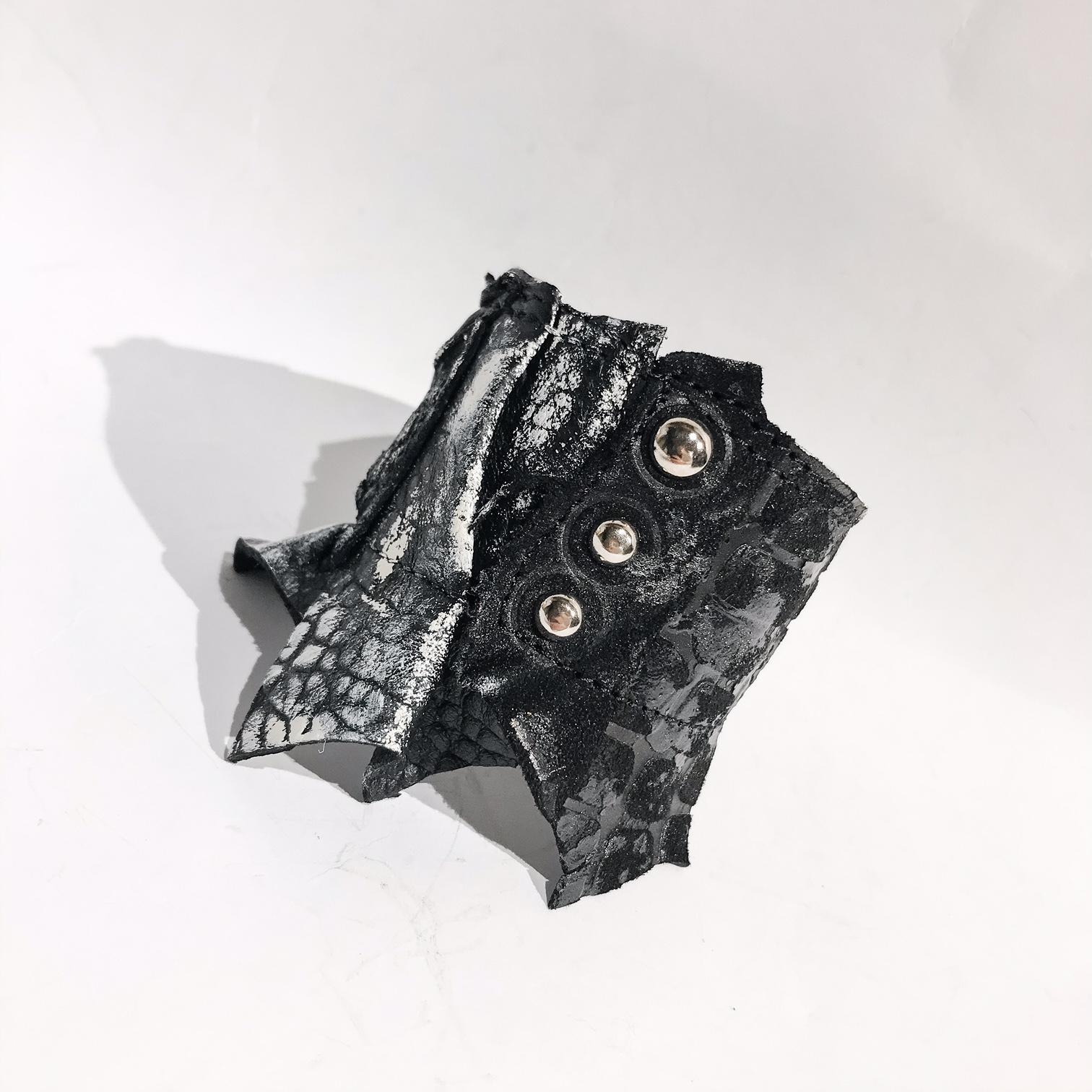 unikatna usnjena zapestnica Edge Unisex EvilEve unikatna usnjena zapestnica Edge Unisex EvilEve