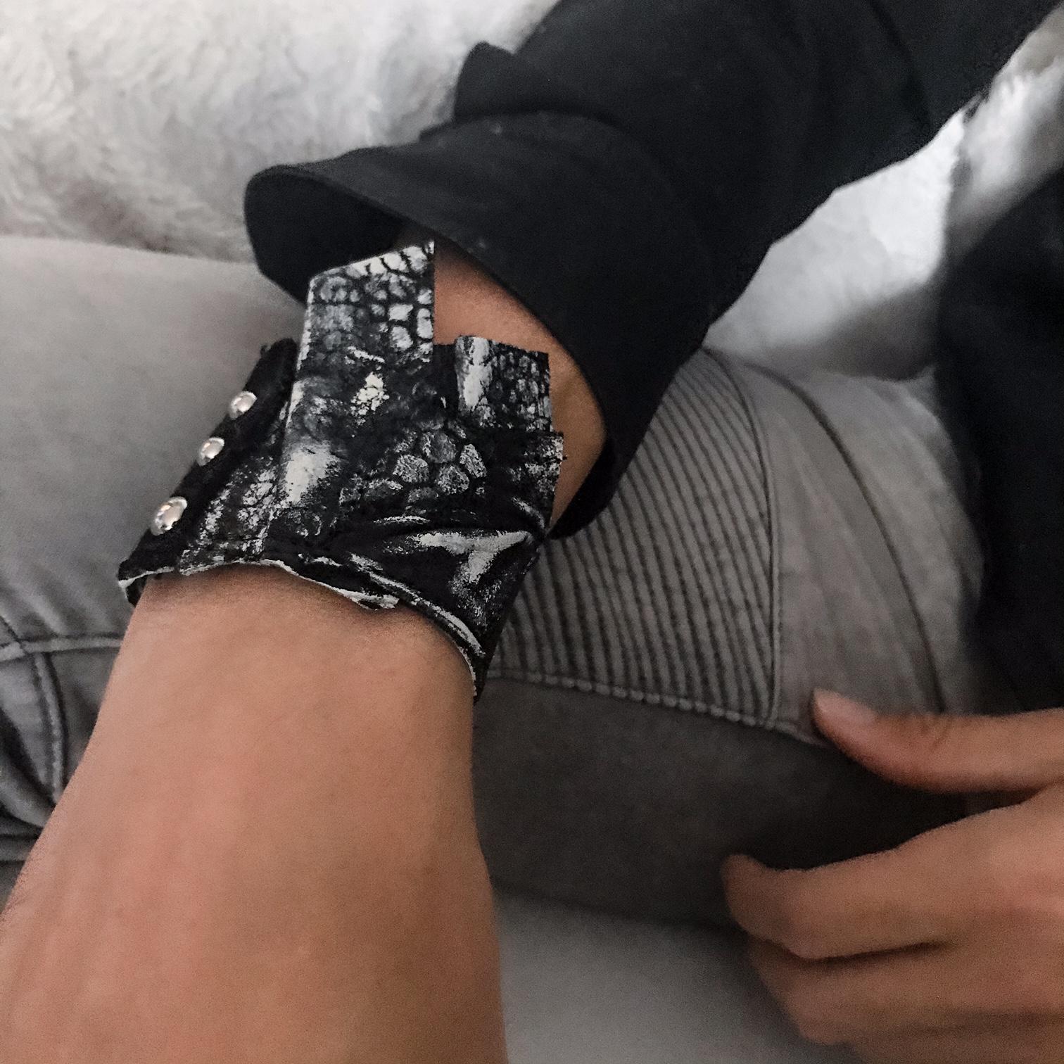 unikatna usnjena zapestnica Edge Unisex EvilEve unikatna usnjena zapestnica Edge Unisex EvilEve