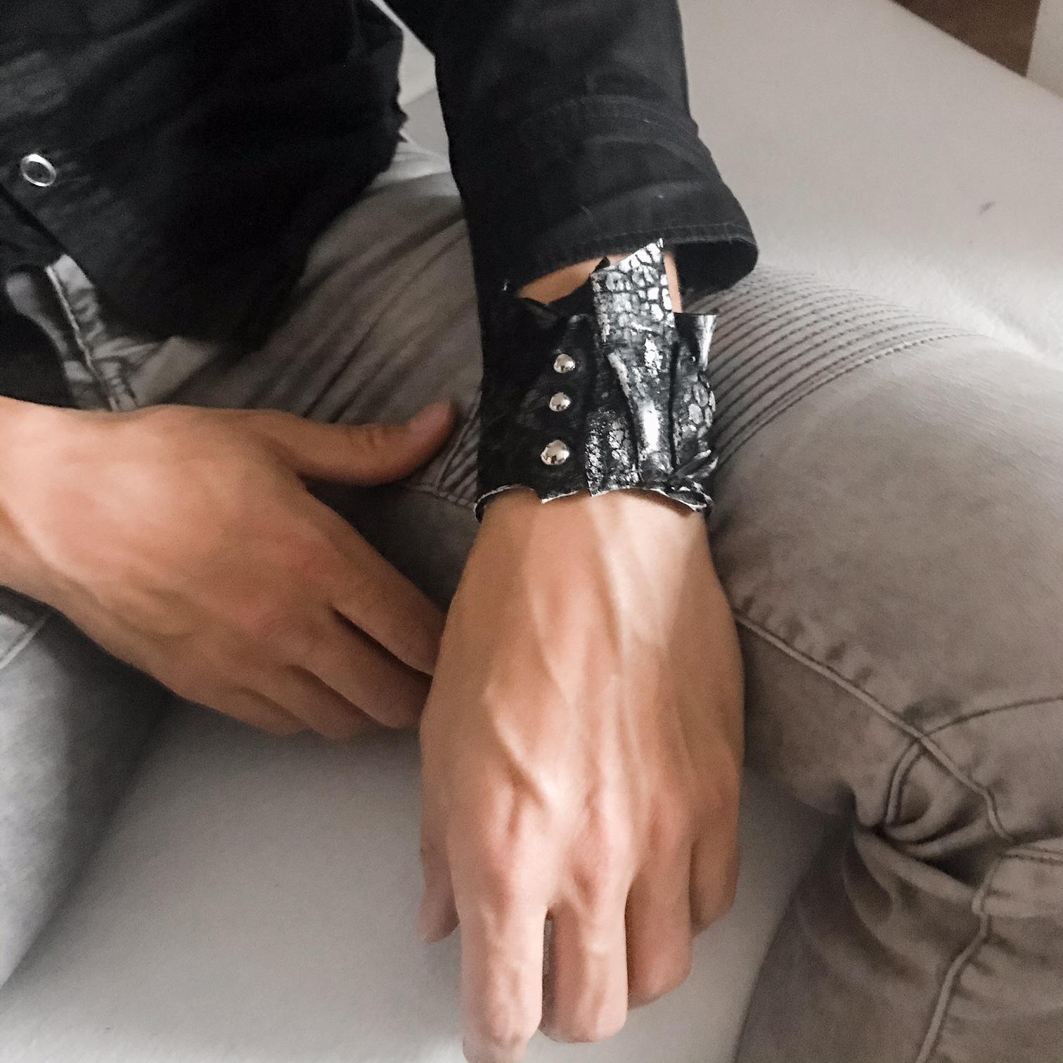 unikatna usnjena zapestnica Edge Unisex EvilEve unikatna usnjena zapestnica Edge Unisex EvilEve