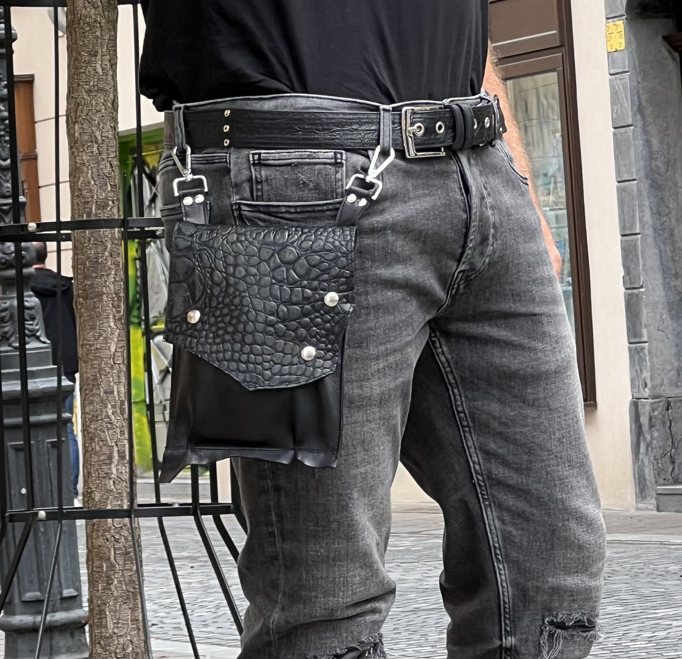 EvilEve Black Style men hands free leather utility bag